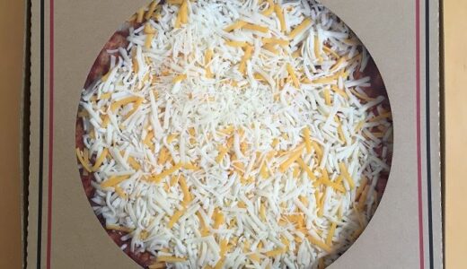 コストコ　丸型ピザ5色チーズ